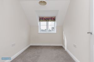 Bedroom- click for photo gallery